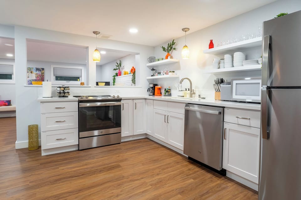 You'll find a counter top ice maker, a toaster oven with Air Fry and various coffee making options