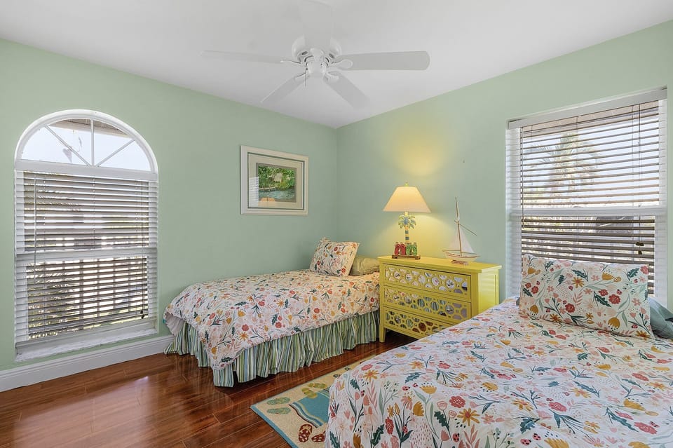 Guest room # 2 with two twin beds