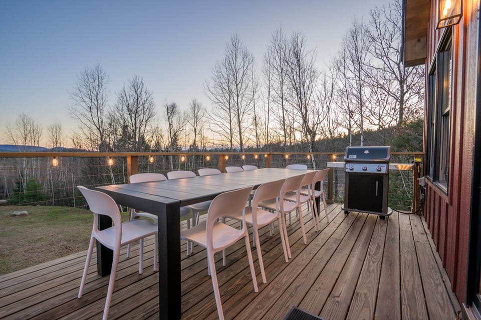 Enjoy meals dining outdoor while soaking in the gorgeous mountain views