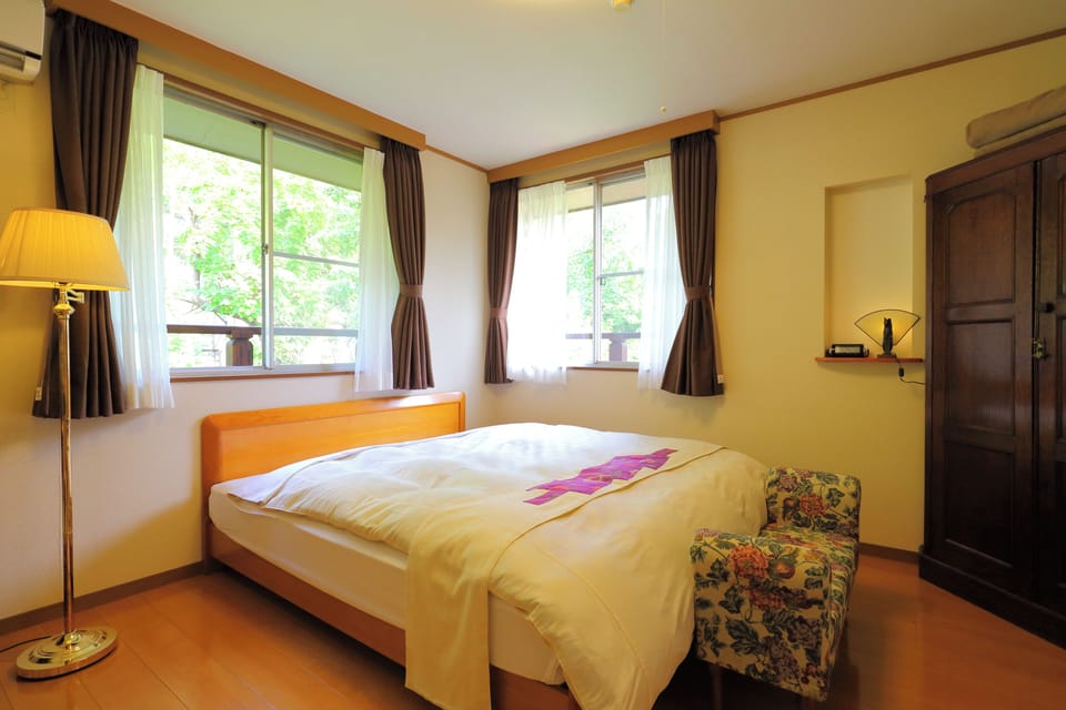 [C room]2F, Western Style Double Room with Private Open-air Bath, Non Smoking | In-room safe, free WiFi