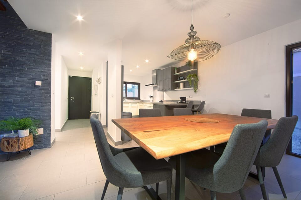 Villa | Dining