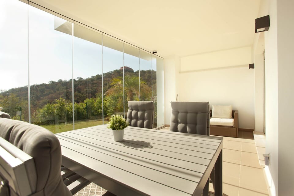 Apartment | Dining