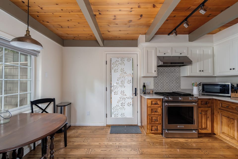 Kitchen 4