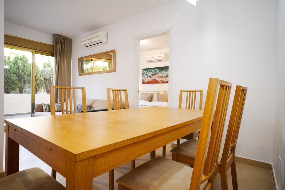 Apartment | Dining