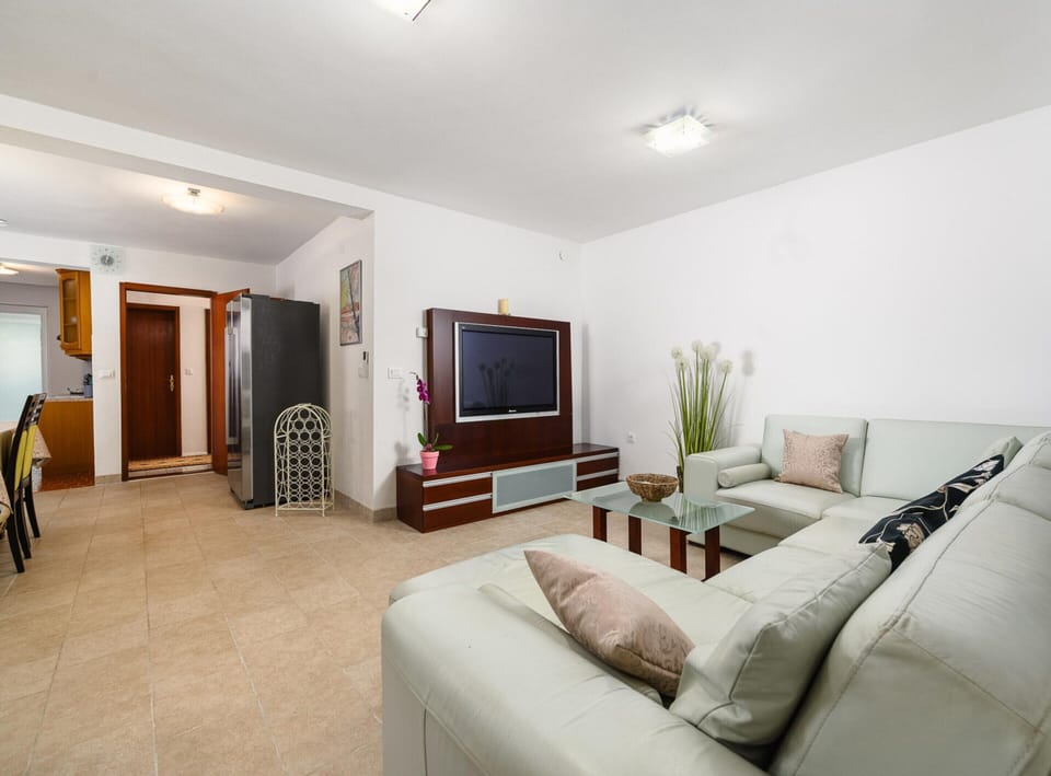Villa | Living area