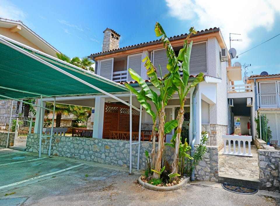 Apartment | Exterior