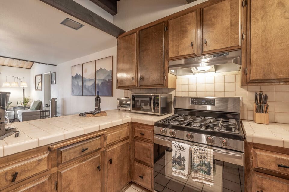 Open floor plan for hosting that flows