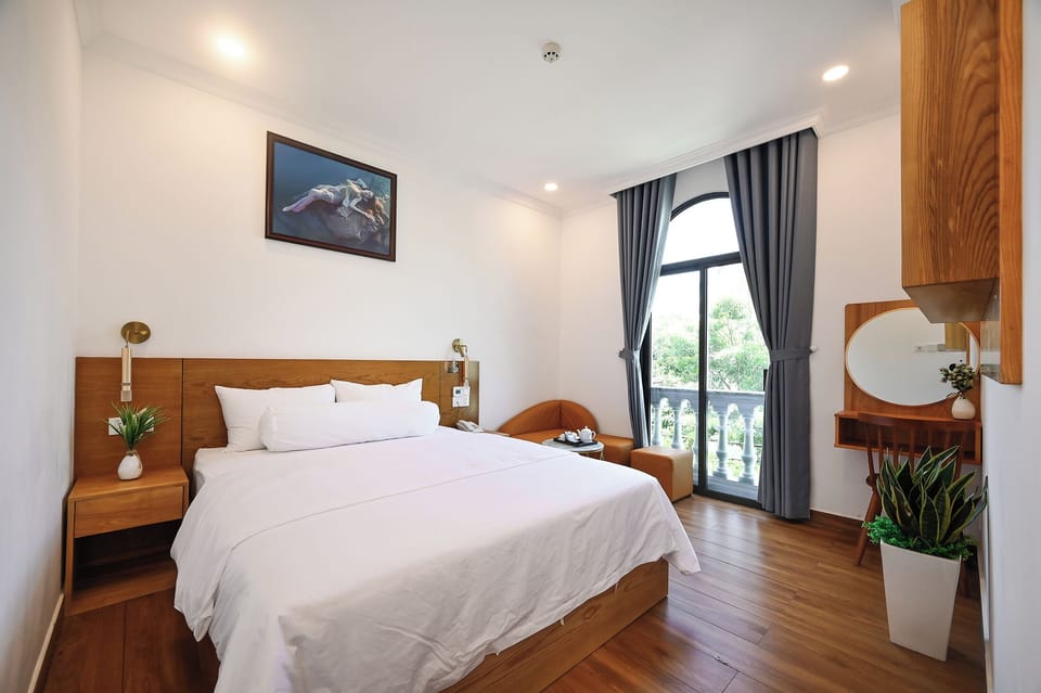 Superior Double Room | Minibar, desk, laptop workspace, iron/ironing board (on request)