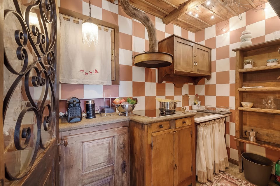Honeymoon Apartment, Multiple Bedrooms (Grange Romantic Retreat Mountain View) | Private kitchenette | Microwave, stovetop, dishwasher, coffee/tea maker