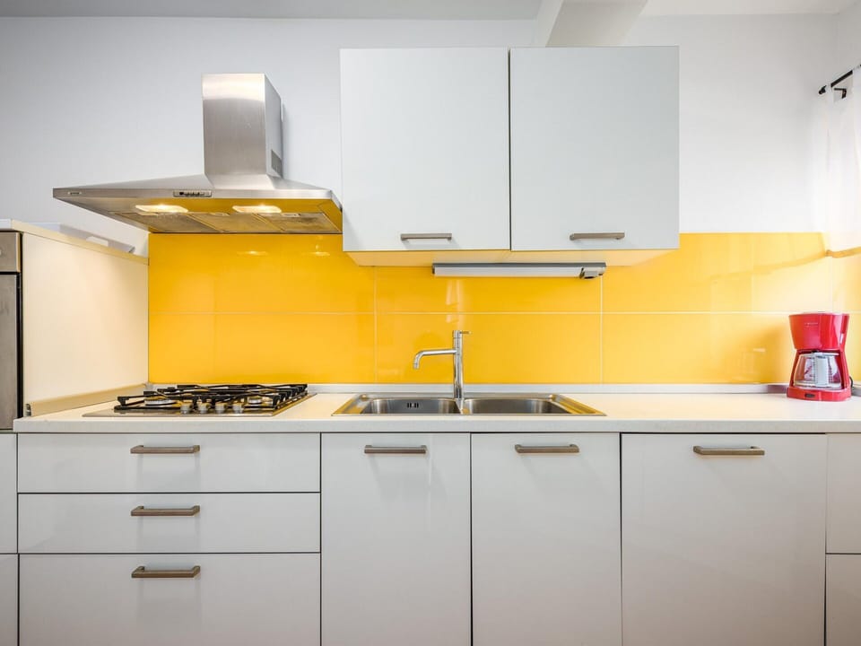 Villa | Private kitchen | Electric kettle, toaster, cookware/dishes/utensils
