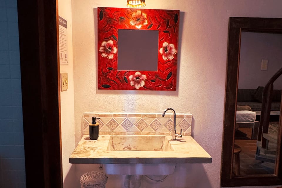 Standard Chalet | Bathroom | Free toiletries, towels, soap, shampoo