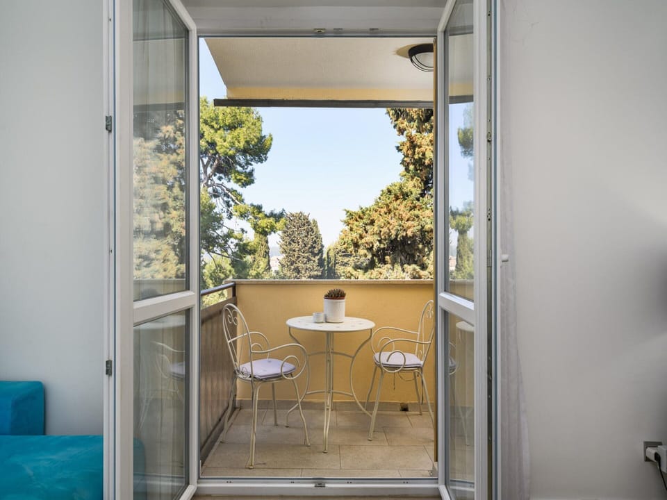 Apartment | Balcony