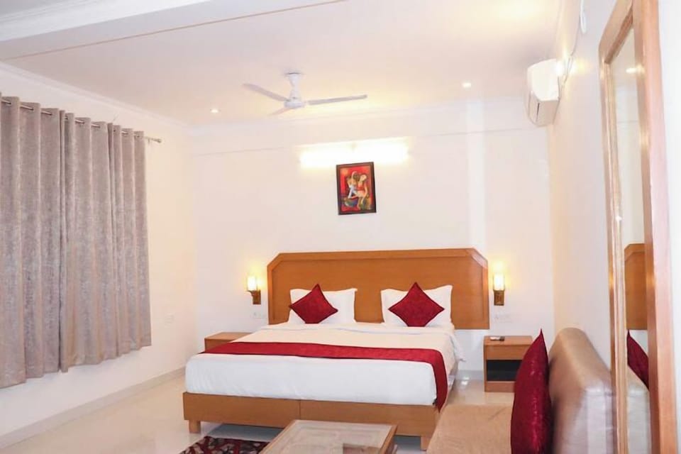 Egyptian cotton sheets, premium bedding, down comforters