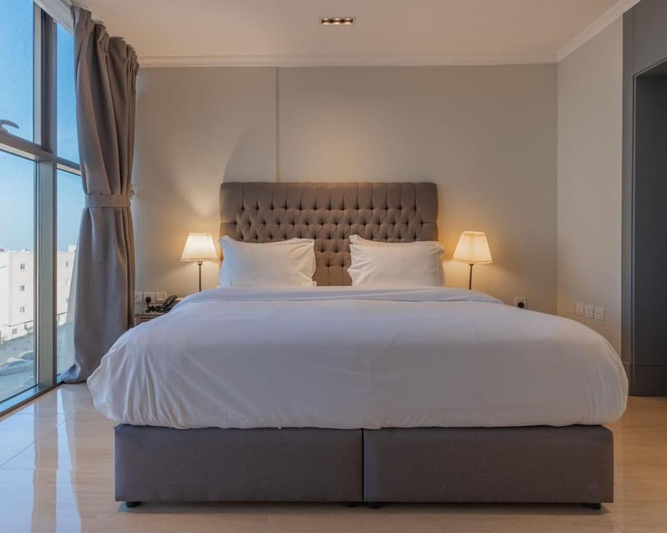 Signature Apartment | In-room safe, blackout drapes, iron/ironing board, free WiFi