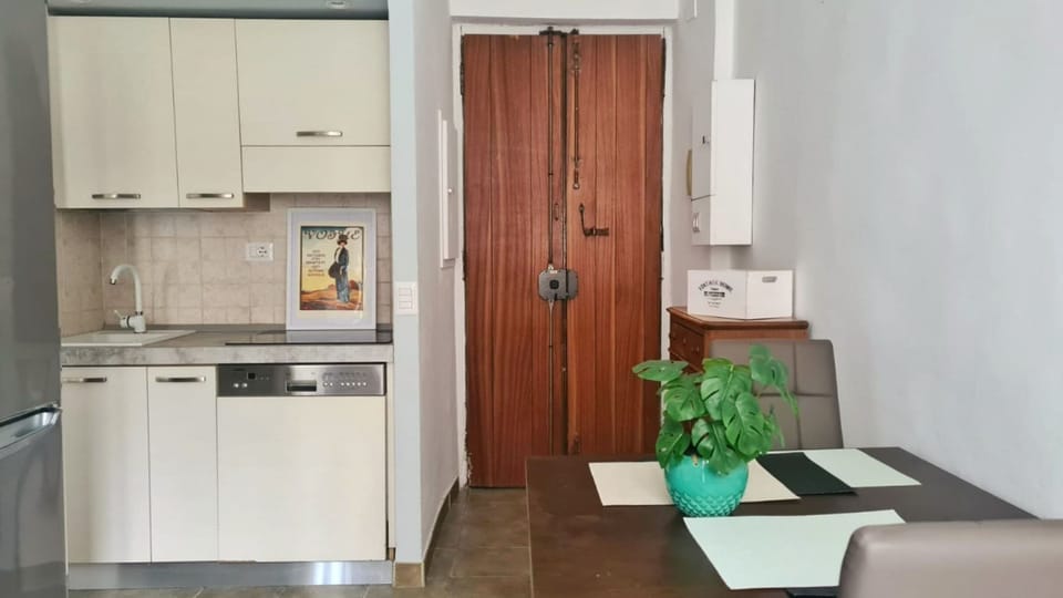 House | 1 bedroom
