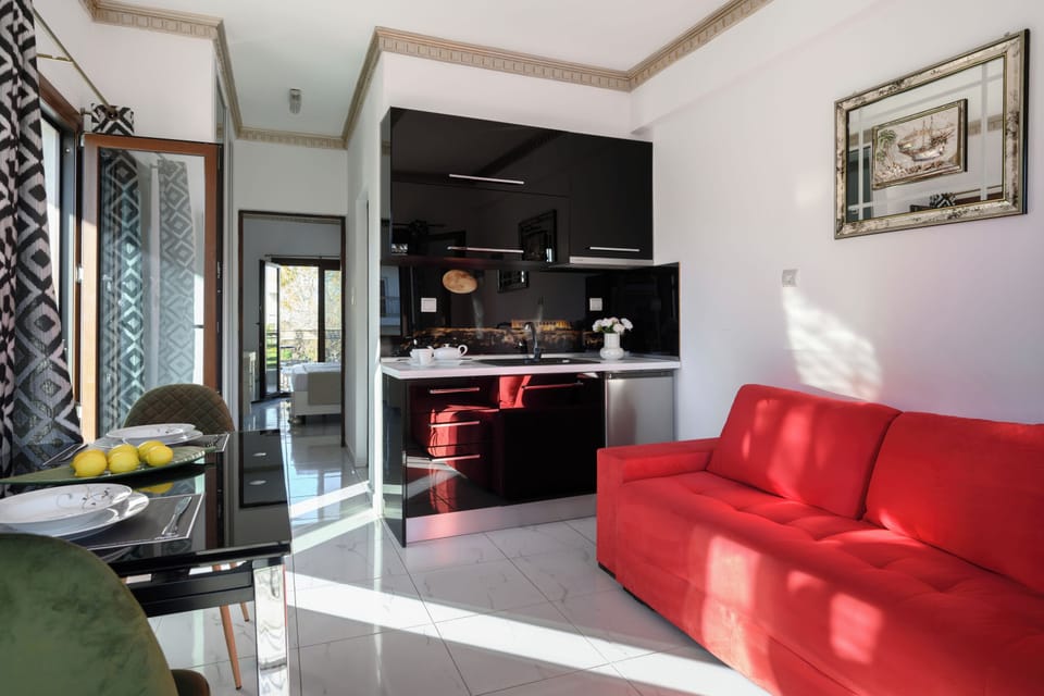 Deluxe Studio Suite, 1 Bedroom | Living area