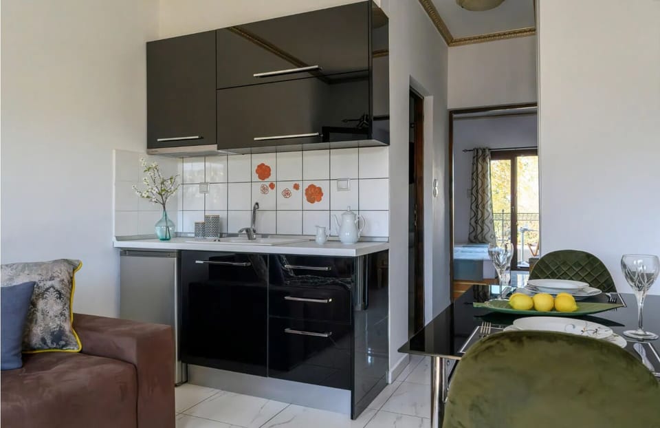 Studio Suite | Living area