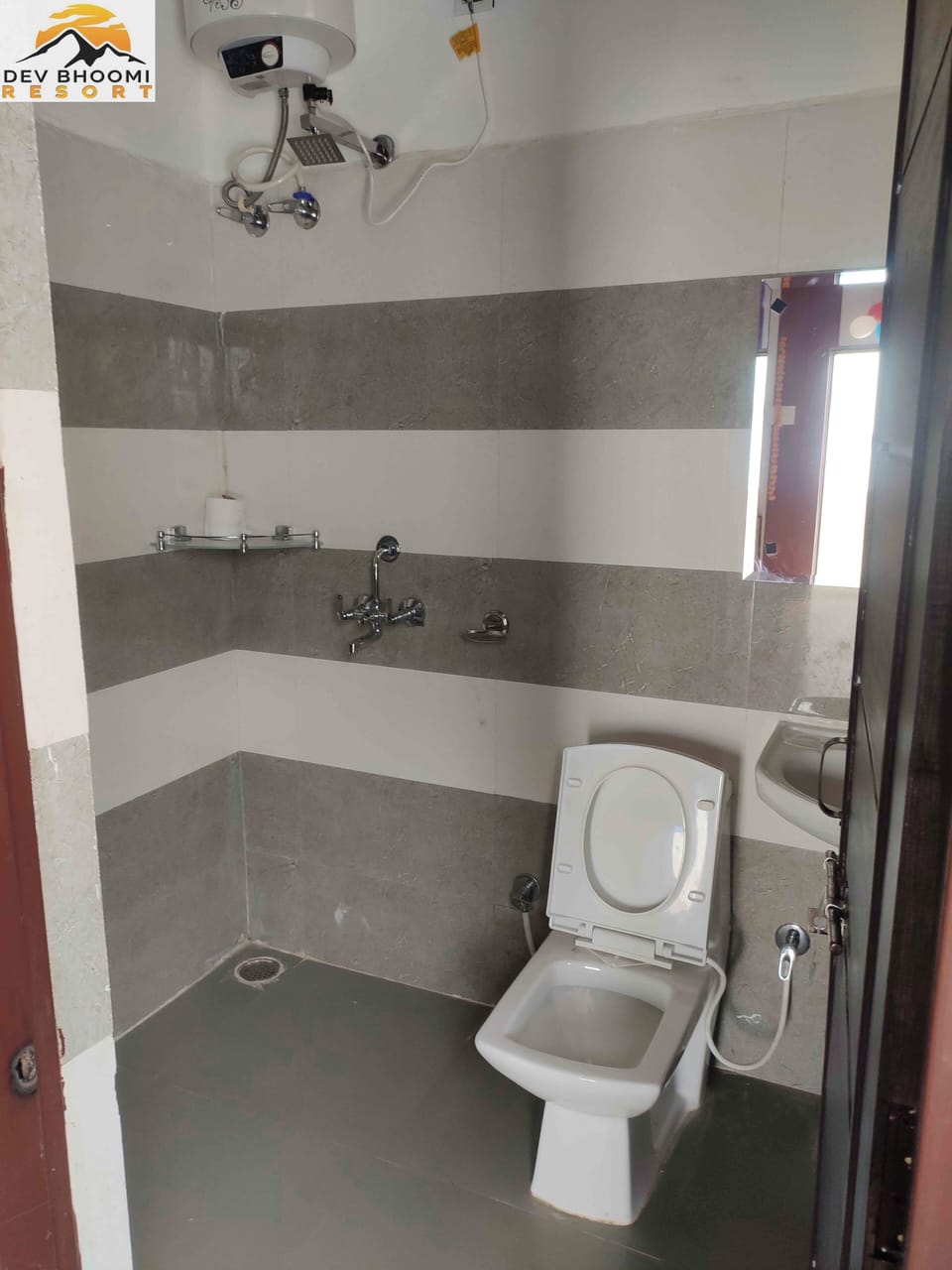 Shower, towels, soap, toilet paper