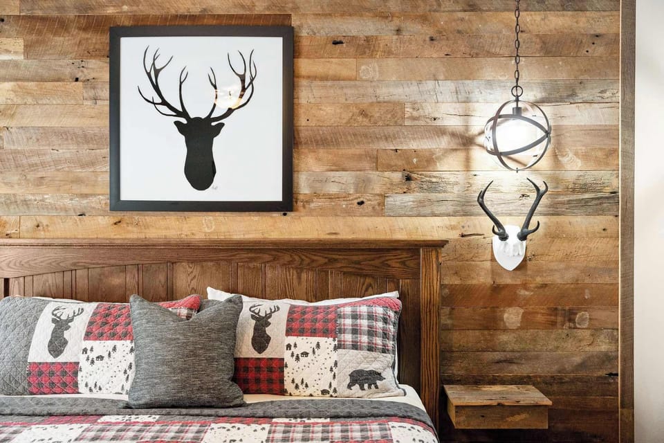 Lots of rustic charm in this sweet home!