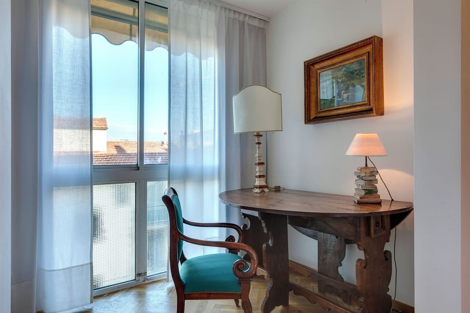 Deluxe Apartment, 4 Bedrooms, Balcony, River View | 4 bedrooms, iron/ironing board, free WiFi