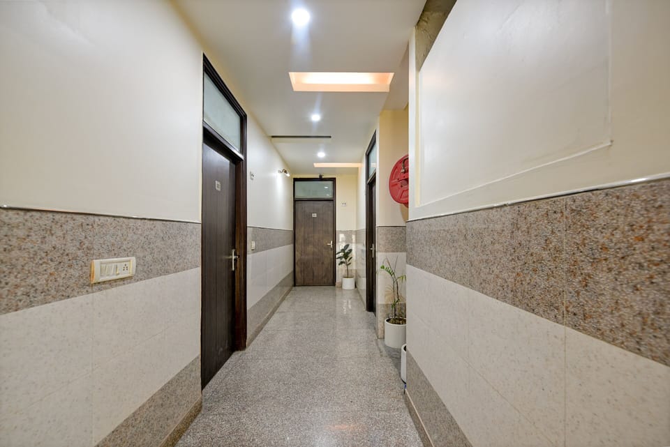 Room, 1 Bedroom, Smoking, City View | Interior
