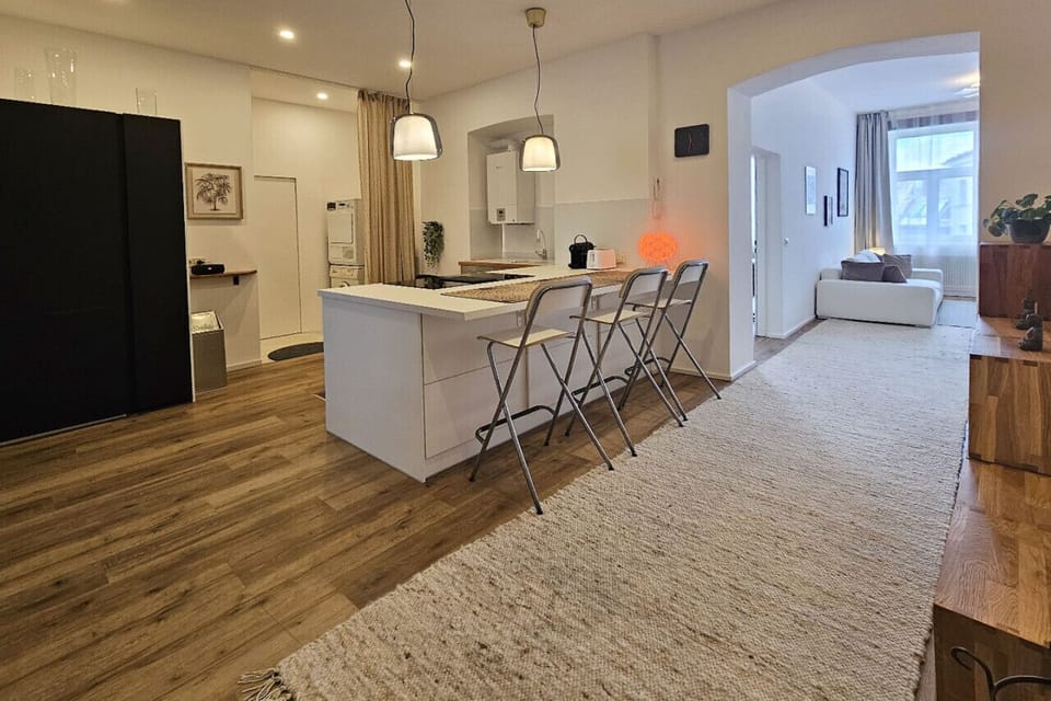 Apartment, City View | Private kitchen | Full-size fridge, microwave, oven, stovetop