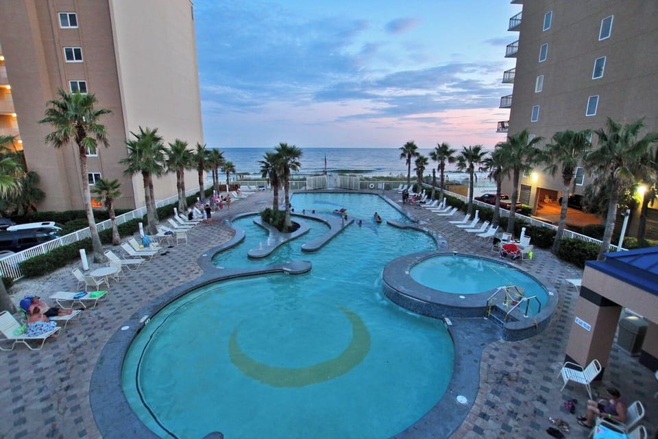 Sunset Pool (1)