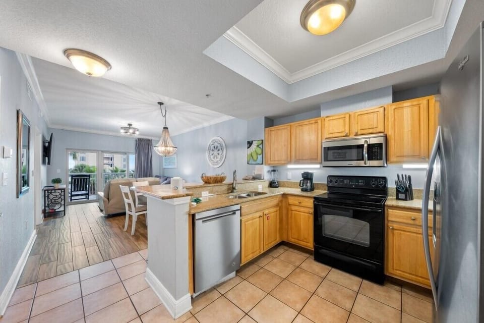 Crystal Tower 207 Kitchen