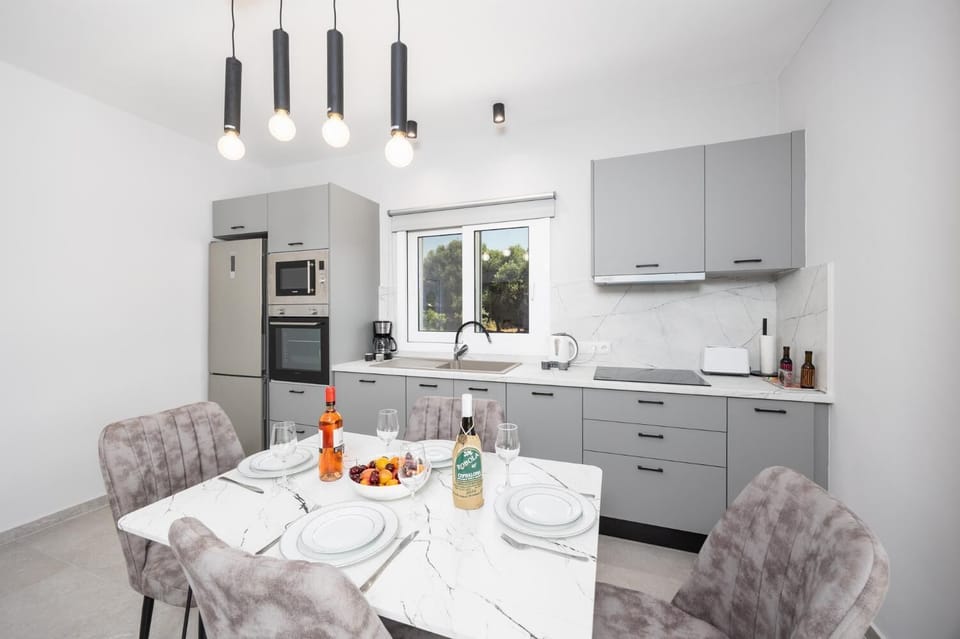 Equipped kitchen