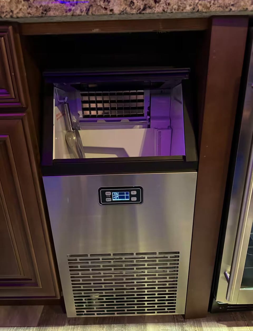 Ice maker is currently not in service
