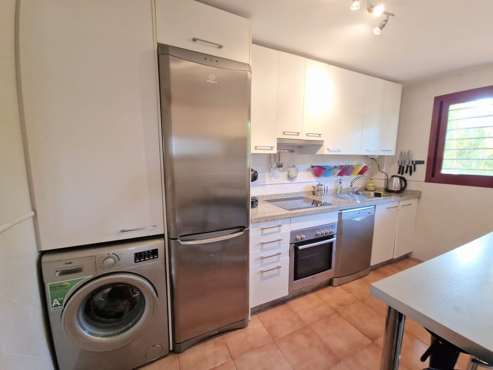 Fully equipped kitchen