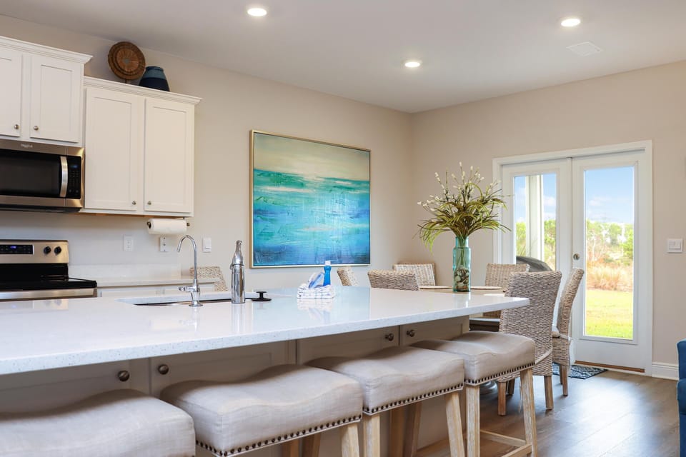 House, Multiple Beds (Coastal Oasis) | Private kitchen | Oven, toaster