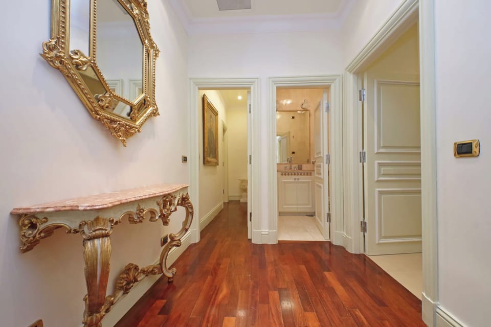 Apartment, City View | Bathroom | Shower, free toiletries, hair dryer, bidet