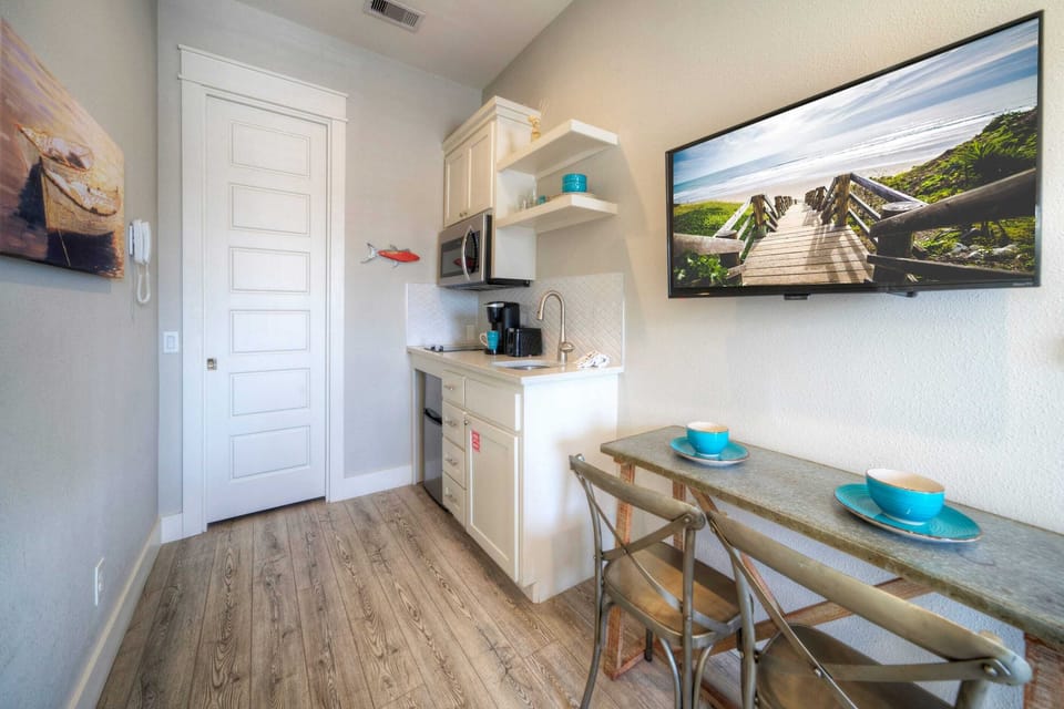House (1 Bedroom) | Interior