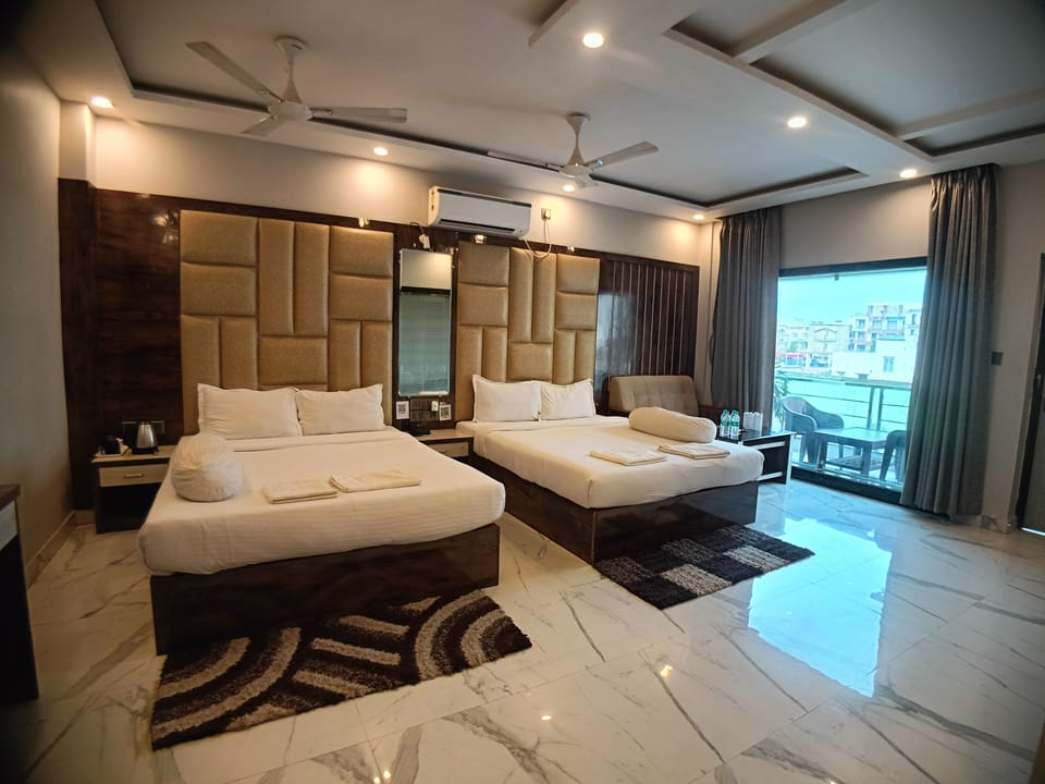 Family Club room with Balcony | Premium bedding, minibar, individually decorated, individually furnished