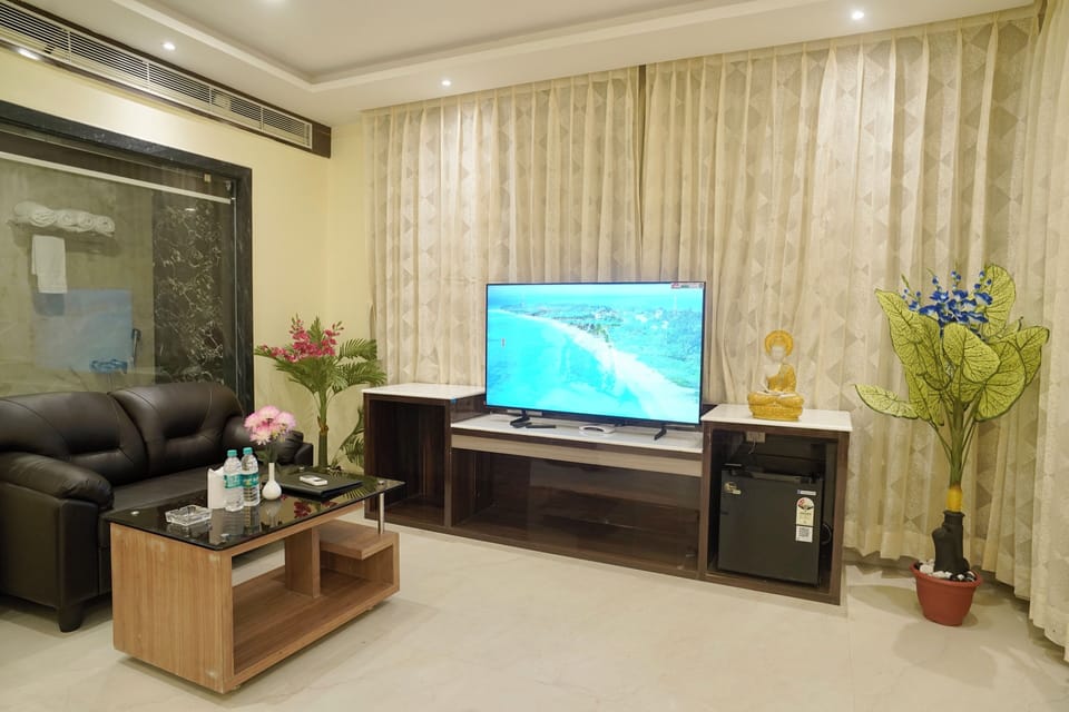 Premium Family Club Room with Balcony | Premium bedding, minibar, individually decorated, individually furnished