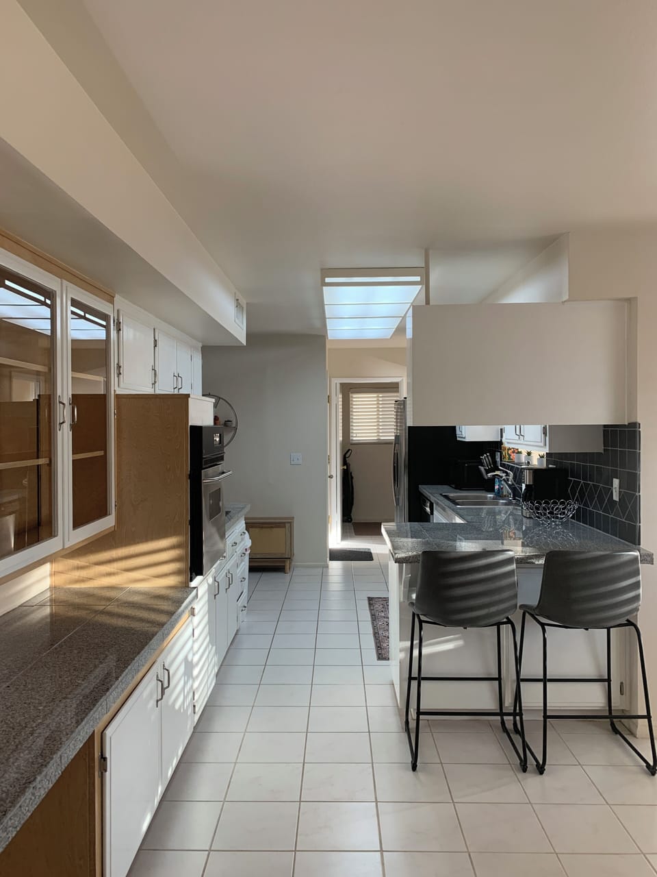 Kitchen & bar seating area