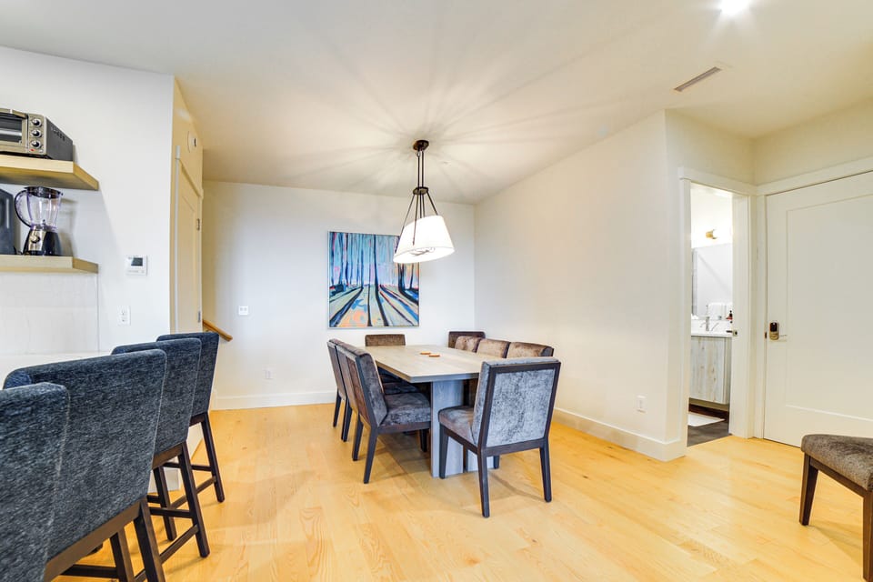 Dining Area | 1st Floor | Dishware & Flatware Provided