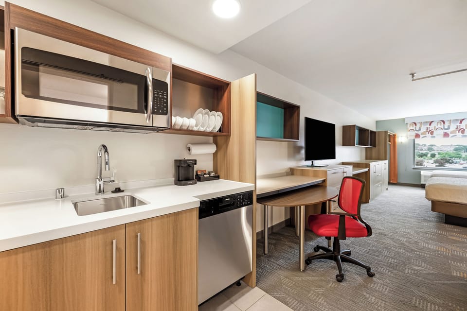 In-room safe, desk, iron/ironing board, WiFi (free)