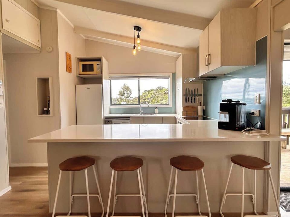 Breakfast bar for time together
