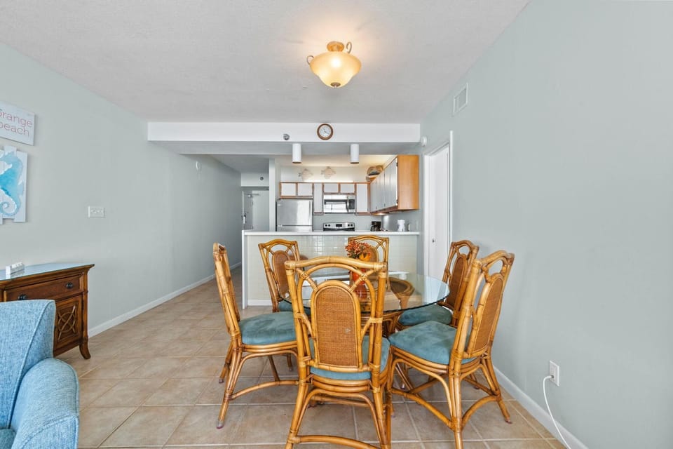 Condo, Multiple Beds (Romar Place 903) | Dining