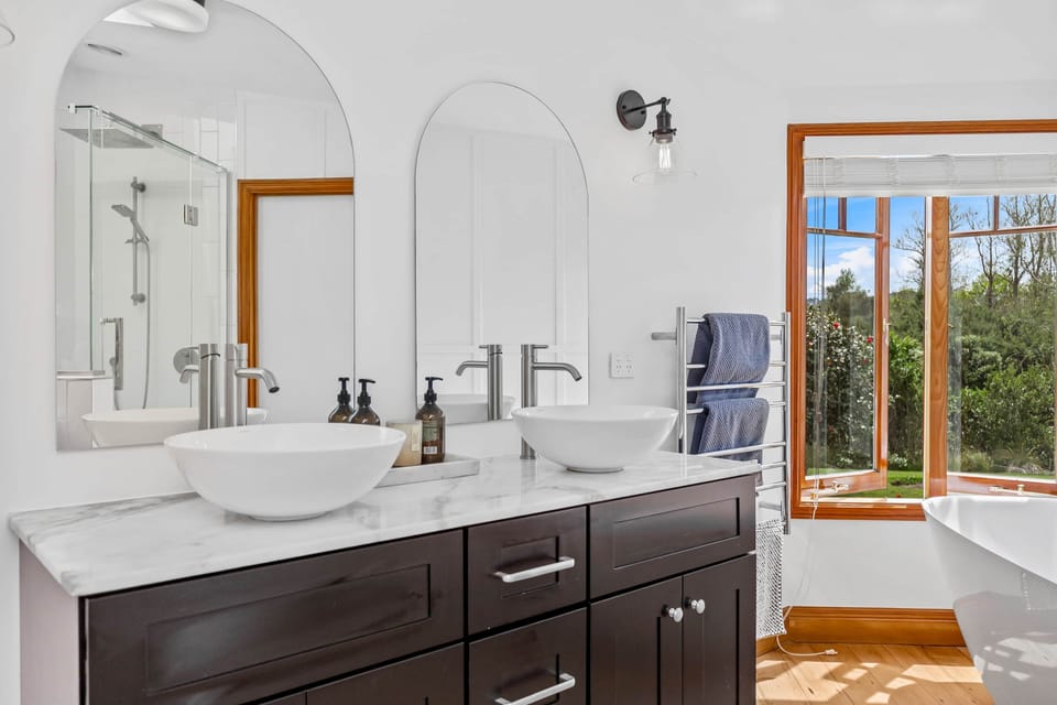 Master bathroom - ensuite