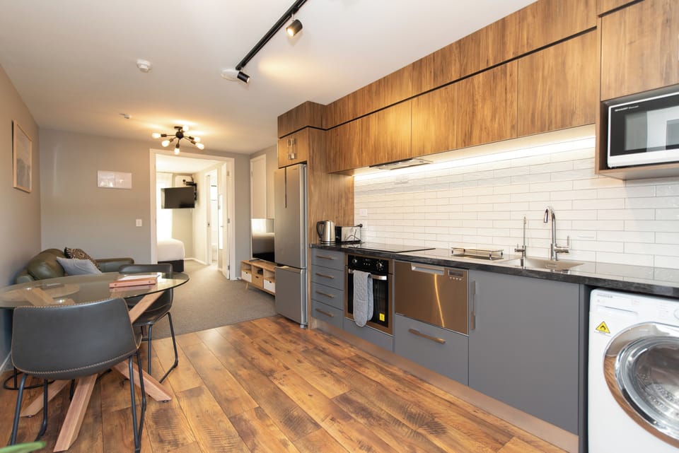 Kitchen (2)