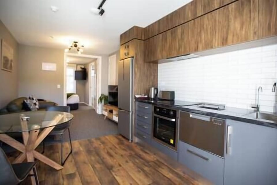 Kitchen (1)