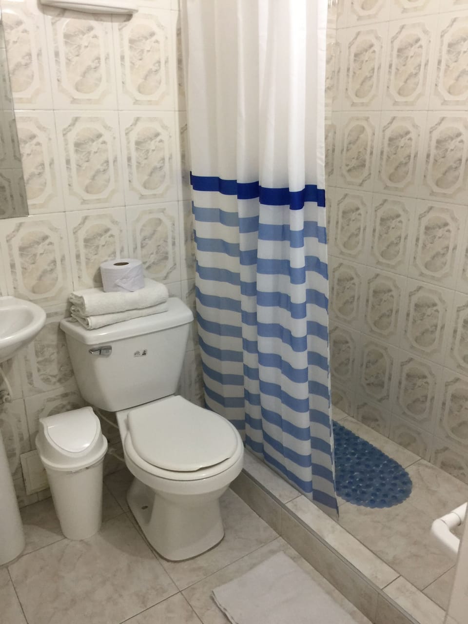 Shower, towels
