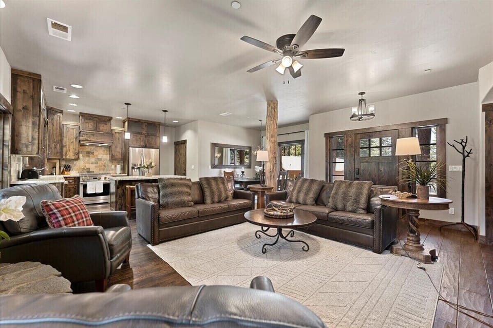 Main level- Living Room