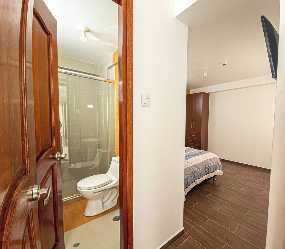 Family Room, 1 Bedroom | Bathroom | Shower, rainfall showerhead, free toiletries, hair dryer