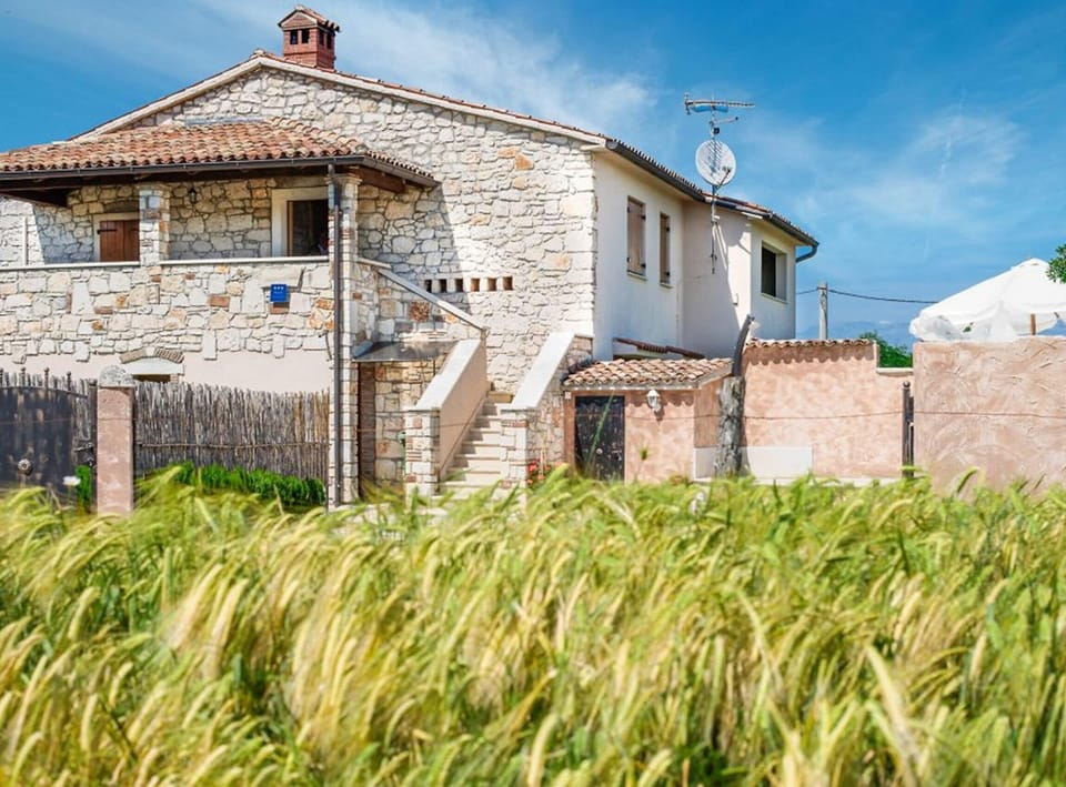 House | Exterior