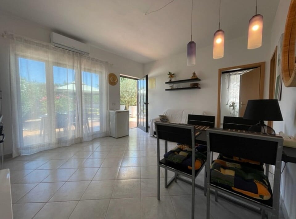 Apartment | Dining