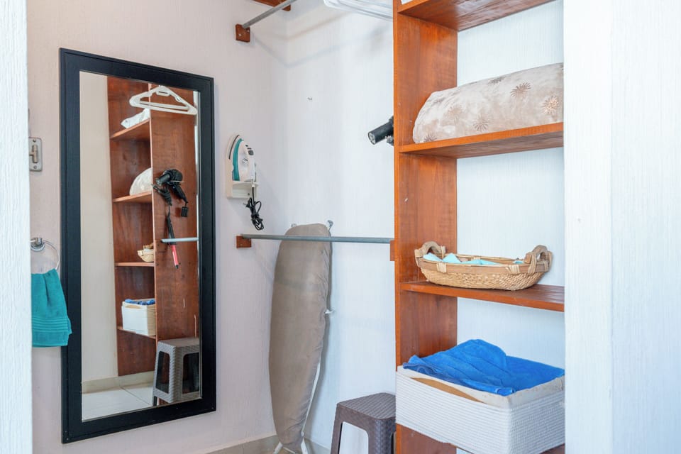 Family House | Wardrobe